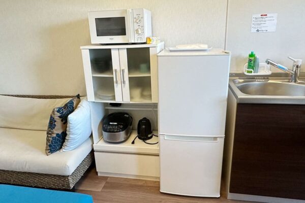本部町 コンドミニアム ゆくりなリゾート沖縄 海風 客室 ファミリールーム 冷蔵庫 食器棚