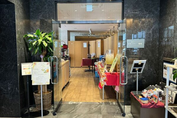 HOTEL SANSUI NAHA サンスイナハ 琉球温泉 波之上の湯 1F 琉球ダイニングはなぐすく 端城 フリースペース