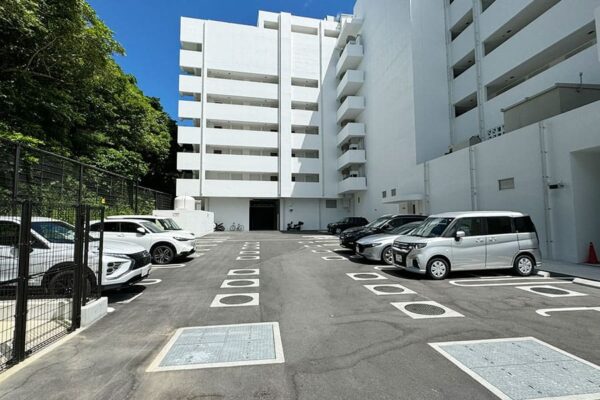 豊見城市 瀬長島 ストーリーライン瀬長島 外観 駐車場