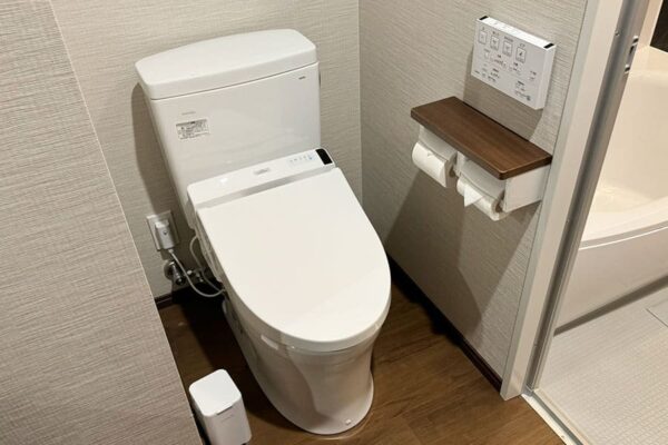 那覇市 HOTEL SANSUI NAHA 琉球温泉 波之上の湯 客室 スタンダードフロア ツインルーム トイレ