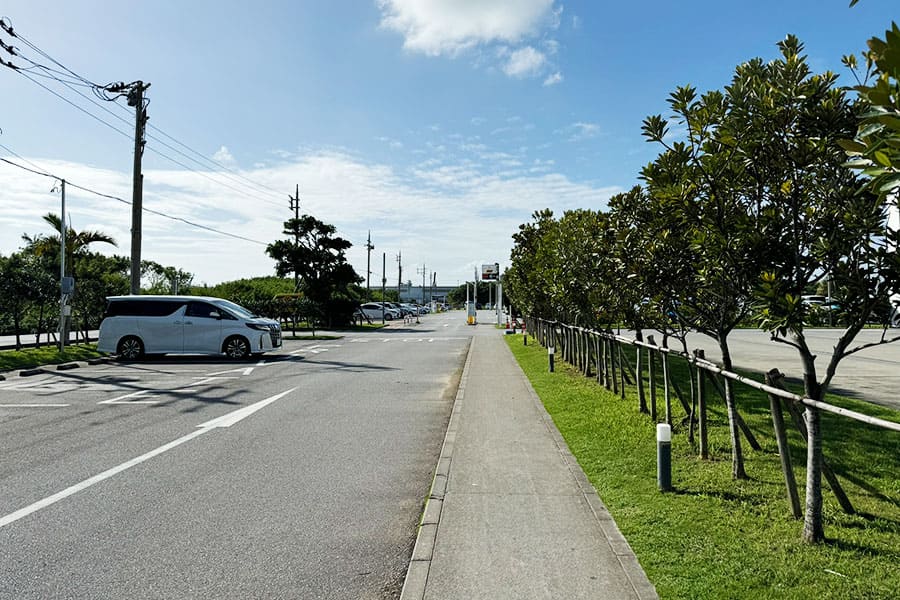 糸満市 サザンビーチホテル&リゾート沖縄 駐車場